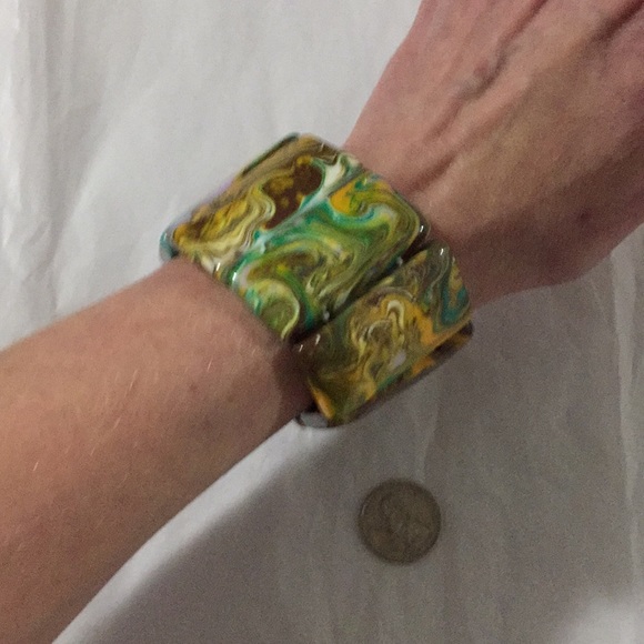 BOHO MARBLED RESIN PLASTIC STATEM BRACELET STRETCH - Picture 2 of 4